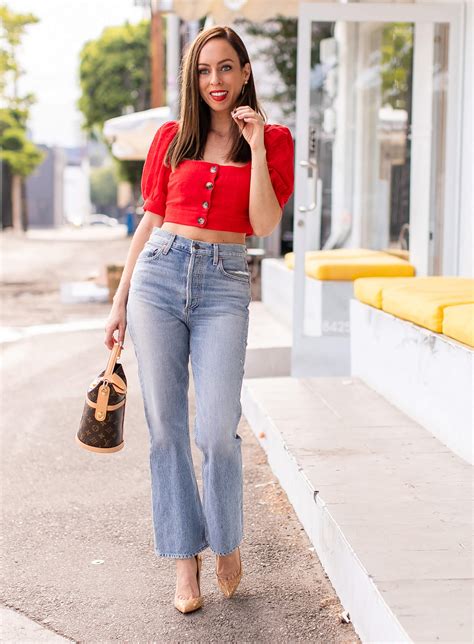 2 Ways to Wear a Puff Sleeve Crop Top - Sydne Style