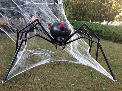 Giant PVC spider | Halloween spider decorations, Halloween spider, Diy ...