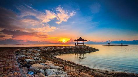 Sanur-Beach-Sunrise – Maviba