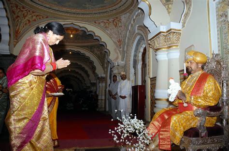 ECO PACK: PHOTO OF PRINCE SRIKANTADATTA NARASIMHARAJA WODEYAR