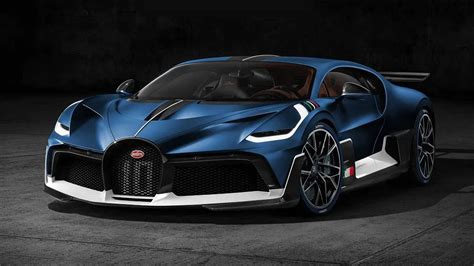 Bugatti Divo Looks Divine Wearing Heritage Paint Jobs [30 Images]