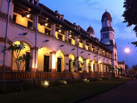 " Lawang Sewu " - historic building in Semarang, Central Java ...