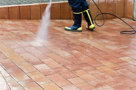 4 Proven Ways to Clean Block Paving!