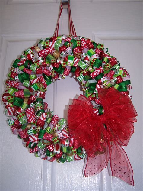 Fun Ribbon Wreath for Christmas. | Crafts, Wreaths, Ribbon wreath