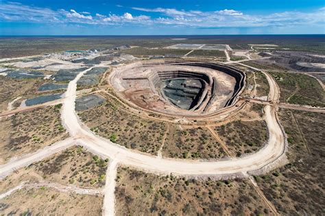 Botswana Mine Yields World's 2nd Largest Diamond Again