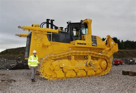 Komatsu’s D475A it’s a bit of a beast