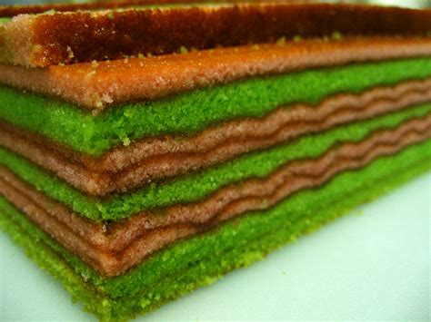 Kek Lapis Sarawak - Borneo Delights