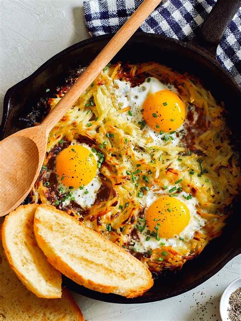 Simple Cheesy Skillet Hash Browns and Eggs