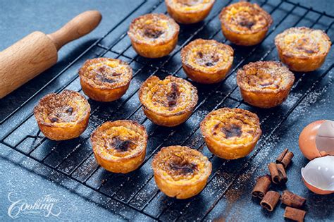 Pastéis de Nata - Portuguese Custard Tarts Recipe