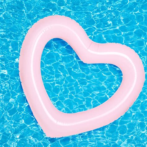 Cute Pool Floats For Adults on Amazon | StyleCaster