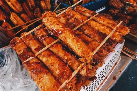 Filipino Street Food: What to Eat in the Philippines | Will Fly for Food