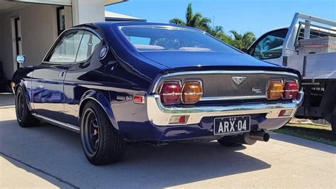 Mazda Rx4 Interior