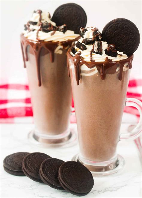 Oreo Milkshake Recipe and Video | Sims Home Kitchen