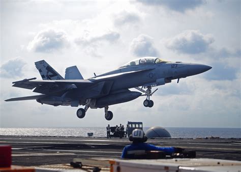 New Navy Tech Makes It Easy to Land on a Carrier. Yes, Easy | WIRED