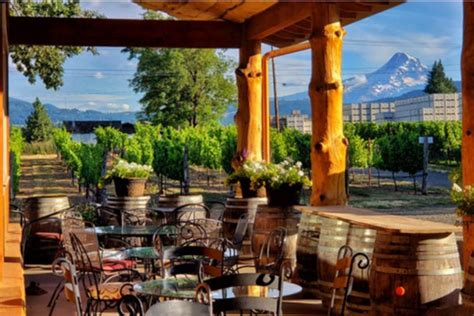 12 Best Hood River Wineries to Visit in Northern Oregon - Go Wander Wild