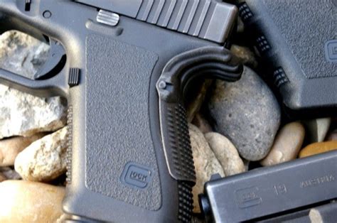 Grip Force Adapters: More Grip for your Glock - AllOutdoor.com