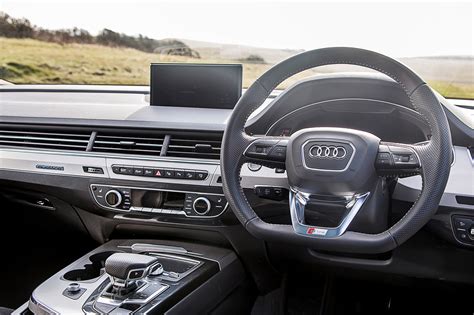 Audi Q7 2018 Interior Review | Brokeasshome.com