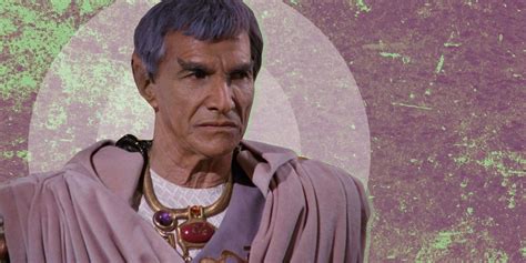 Star Trek: How Are Vulcans Different From Humans?