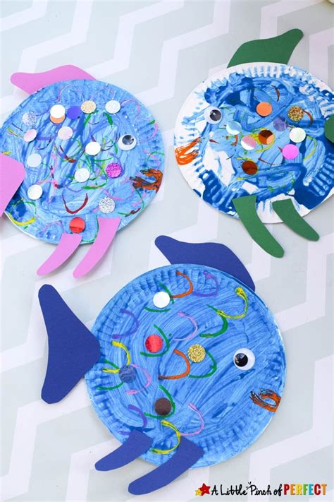 Paper Plate Fish Craft Inspired by The Rainbow Fish - A Little Pinch of ...