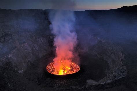 Lava Lakes: The Exposed Guts of Volcanoes | Amusing Planet