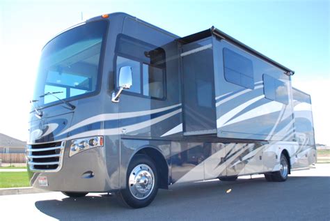 35-Thor-Miramar-Luxury-Class-A-RV-Rental-Ext-04 | RentForFun RV