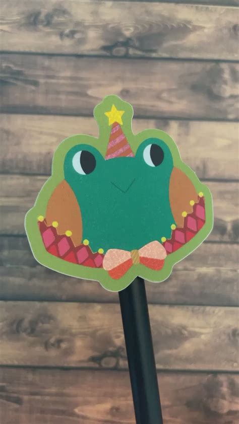 Frog in Party Hat Glitter Matte Die-cut Sticker – ThatOneArtistNRae