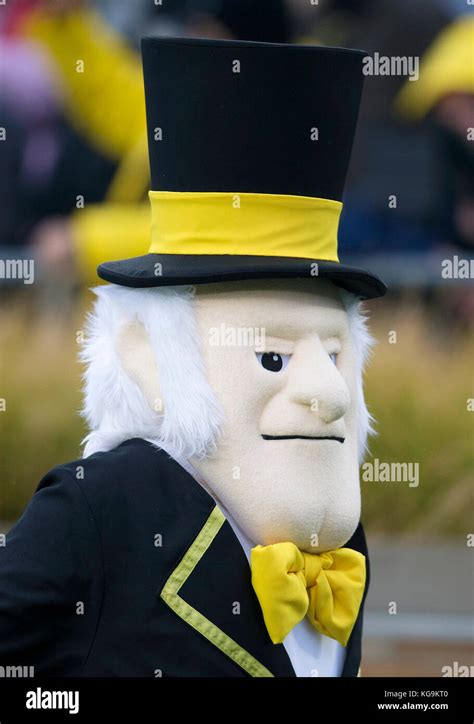 Wake forest demon deacons mascot hi-res stock photography and images ...