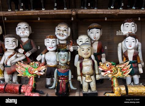 Souvenirs, Hanoi, Vietnam Stock Photo - Alamy