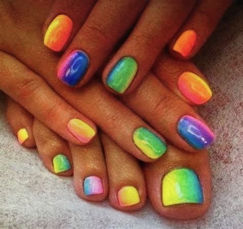 Pin by Elizabeth Jane Denton on Color My World | Rainbow nails, Rainbow ...