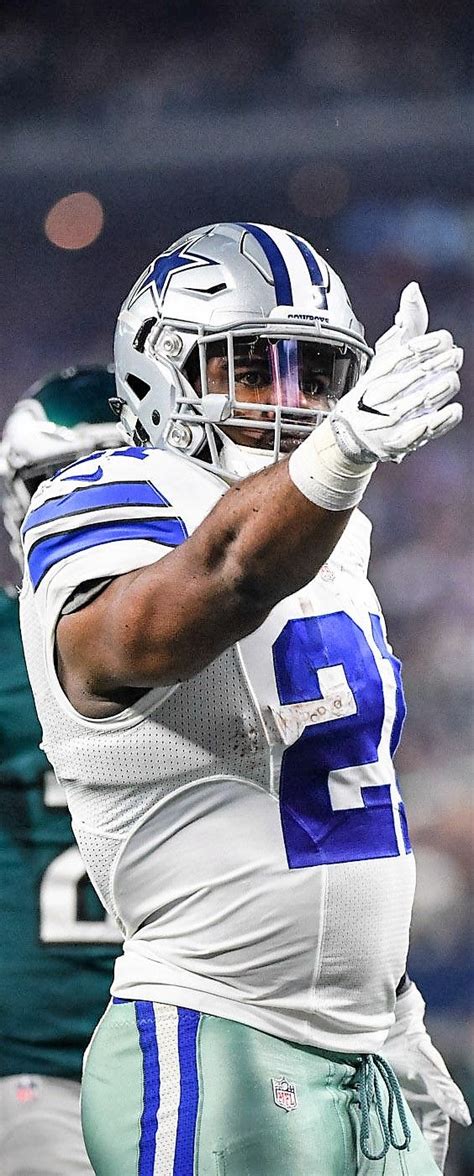 Ezekiel " Zeke " Elliott (21) Dallas Cowboys Kings Dallas Cowboys ...