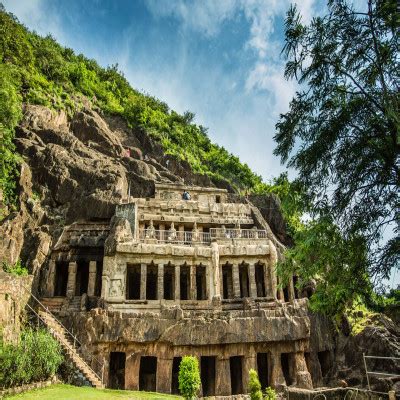 Undavalli Caves - History, Facts, Location, Built By, Entry Fee | Adotrip