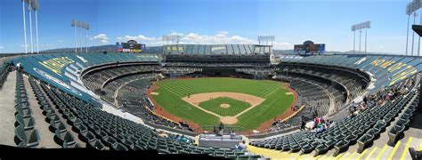 Oakland Alameda County Coliseum | Mlb stadiums, Baseball park, Oakland ...