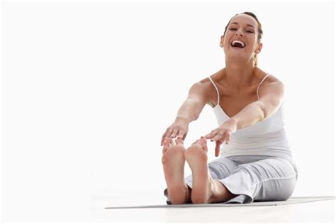 What is Laughter Yoga? Benefits and Exercises to Practice - Fitsri Yoga