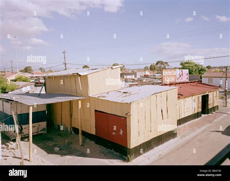 South africa city slum hi-res stock photography and images - Alamy