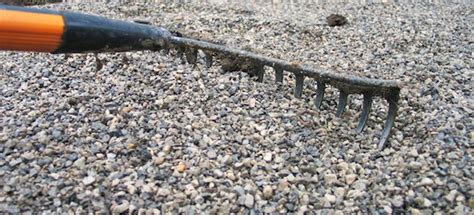 How to Install a Pea Gravel Driveway | DoItYourself.com