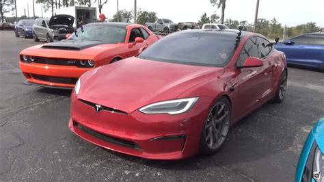 The world's best factory drag car is no match for the Tesla Model S Plaid