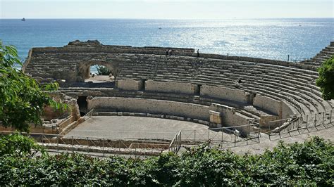 File:Anfiteatro romano-tarragona-2008 (3).JPG - Wikimedia Commons