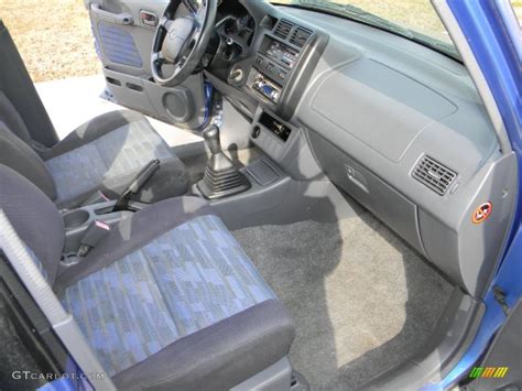 1996 Toyota RAV4 4WD interior Photo #61843200 | GTCarLot.com