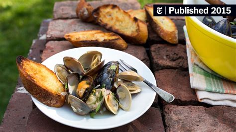 Smoky, Juicy Mussels and Clams Pop on the Grill - The New York Times