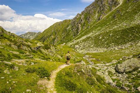 Where to Enjoy Hiking in Switzerland | Plum Guide