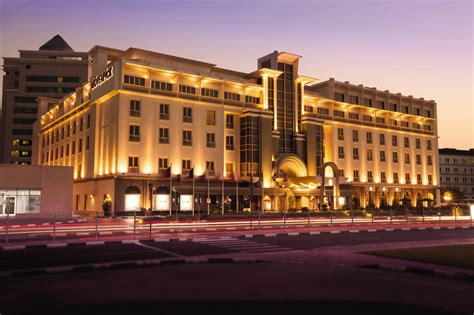 Hotel Mövenpick Bur Dubai in Dubai • HolidayCheck | Dubai Vereinigte ...