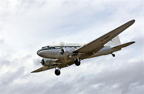 Douglas DC-3 Airliner. | Free Photo - rawpixel