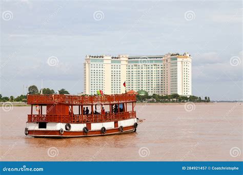 Boat on the Mekong River in Phnom Penh Editorial Photography - Image of ...