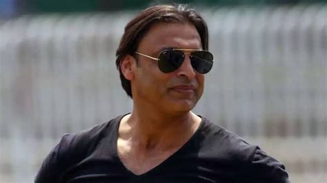 Biography of Shoaib Akhtar | Stats & Records | Family & Personal Life