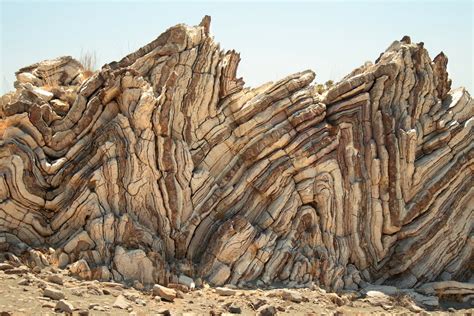 Now That's Nifty: 20 Cool Rocks and Rock Formations