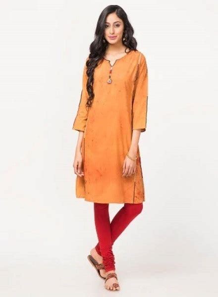 Top 9 Fabindia Kurtis That You Can Wear This Summer