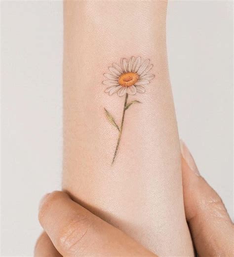 The Meaning of Daisy Tattoos: A Guide to Interpretations