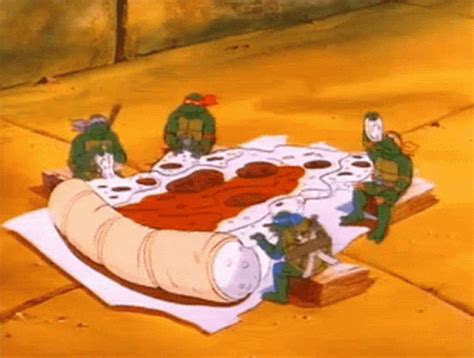 Four Turtles That Look Like Rat Eating Pizza GIF | GIFDB.com