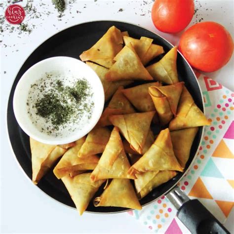 Keema Samosa Pakistani Recipe (Patti Samosa)