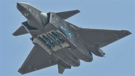 How China's J-20 Stealth Fighter Would Shoot Down an F-22 or F-35 | The ...